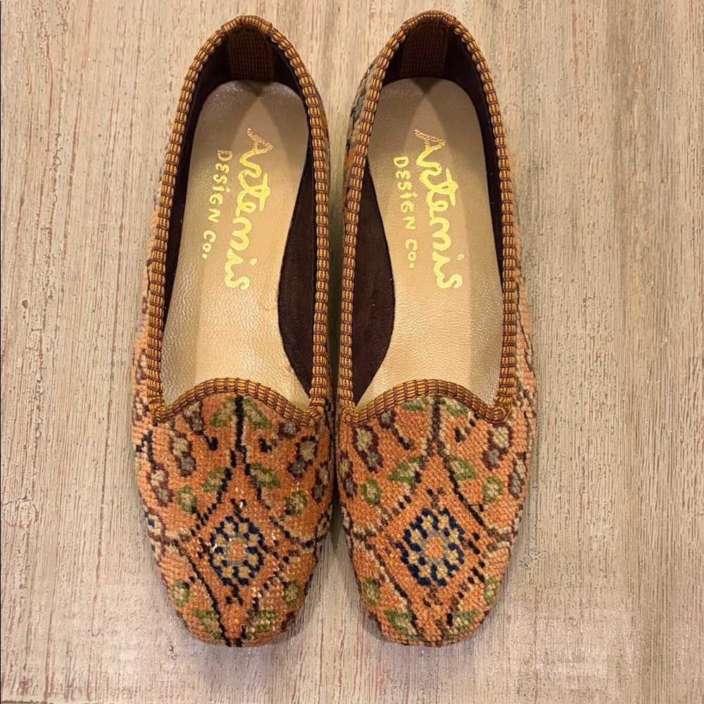 Artemis Design Co. Brown and Green Patterned Loafers